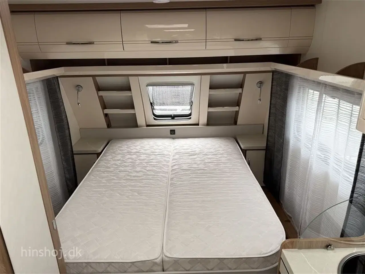 Billede 3 - 2022 - Hobby Excellent 540 UFF   Dejlig vogn med rundsidegruppe og fritstående dobbeltseng fra Hinshøj Caravan