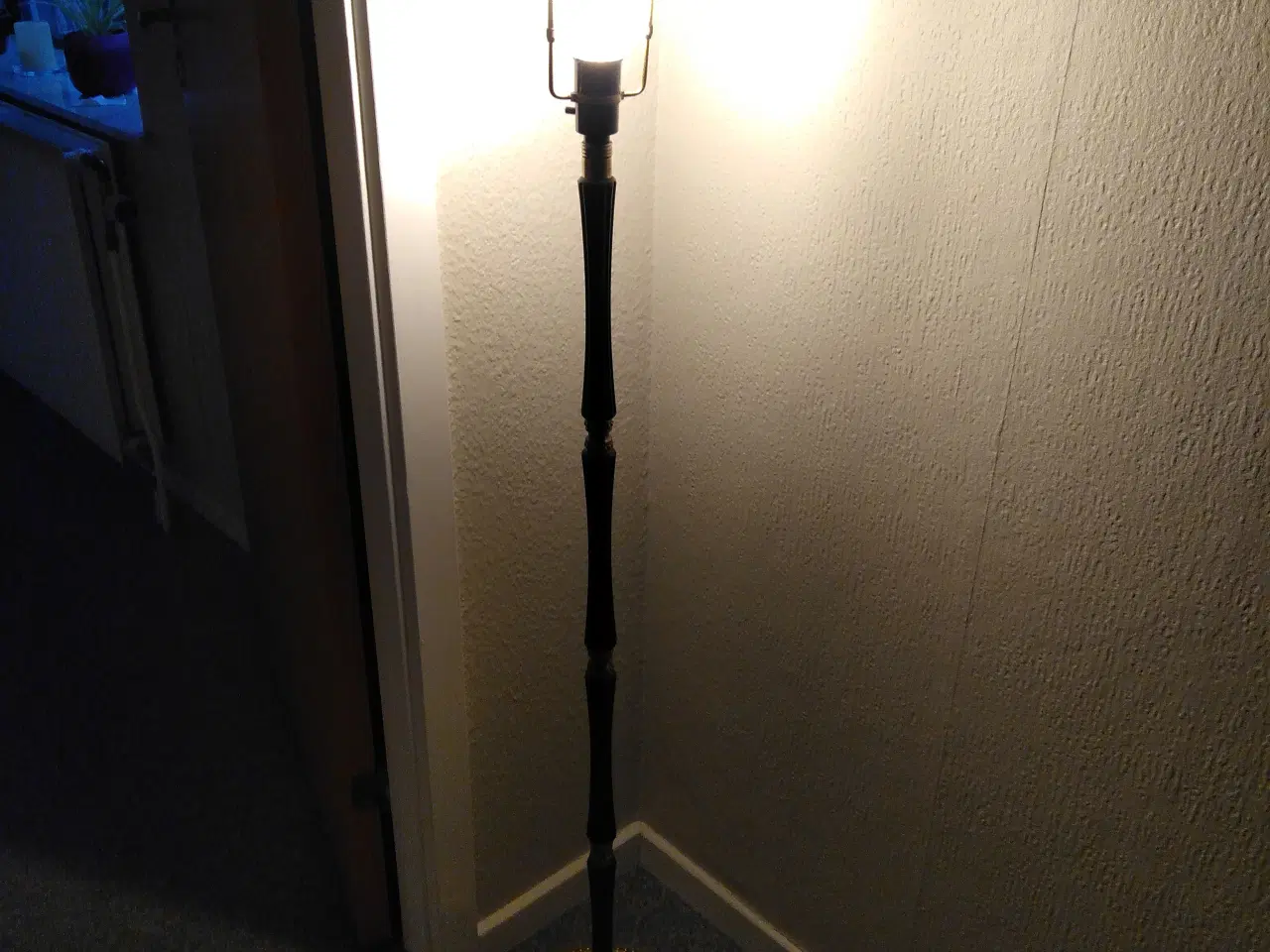 Billede 4 - Gulvlampe - Laoni Belysning