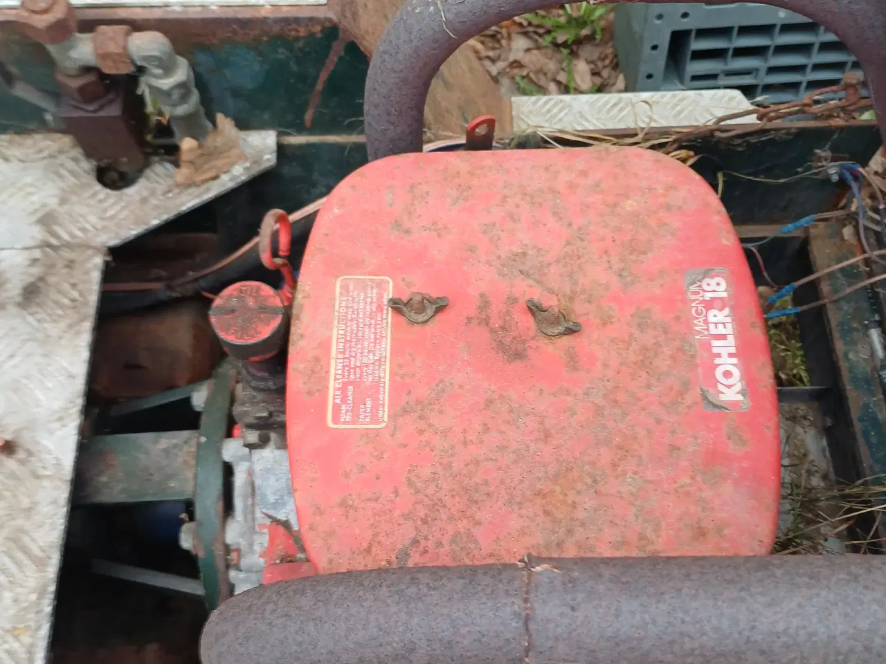 Billede 9 - Have traktor /stald fodermaskine.        