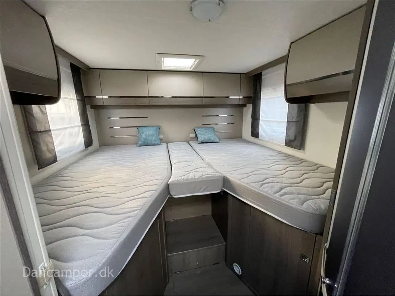 Billede 19 - 2019 - Chausson Titanium 767    Enkeltsenge, lounge-indretning, 170Hk Ford, AUT - Lihium Super B bodelsbatteri, Solceller, Michelin helårsdæk.