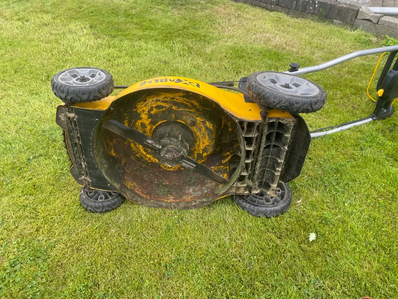 Billede 7 - Dewalt plæneklipper 
