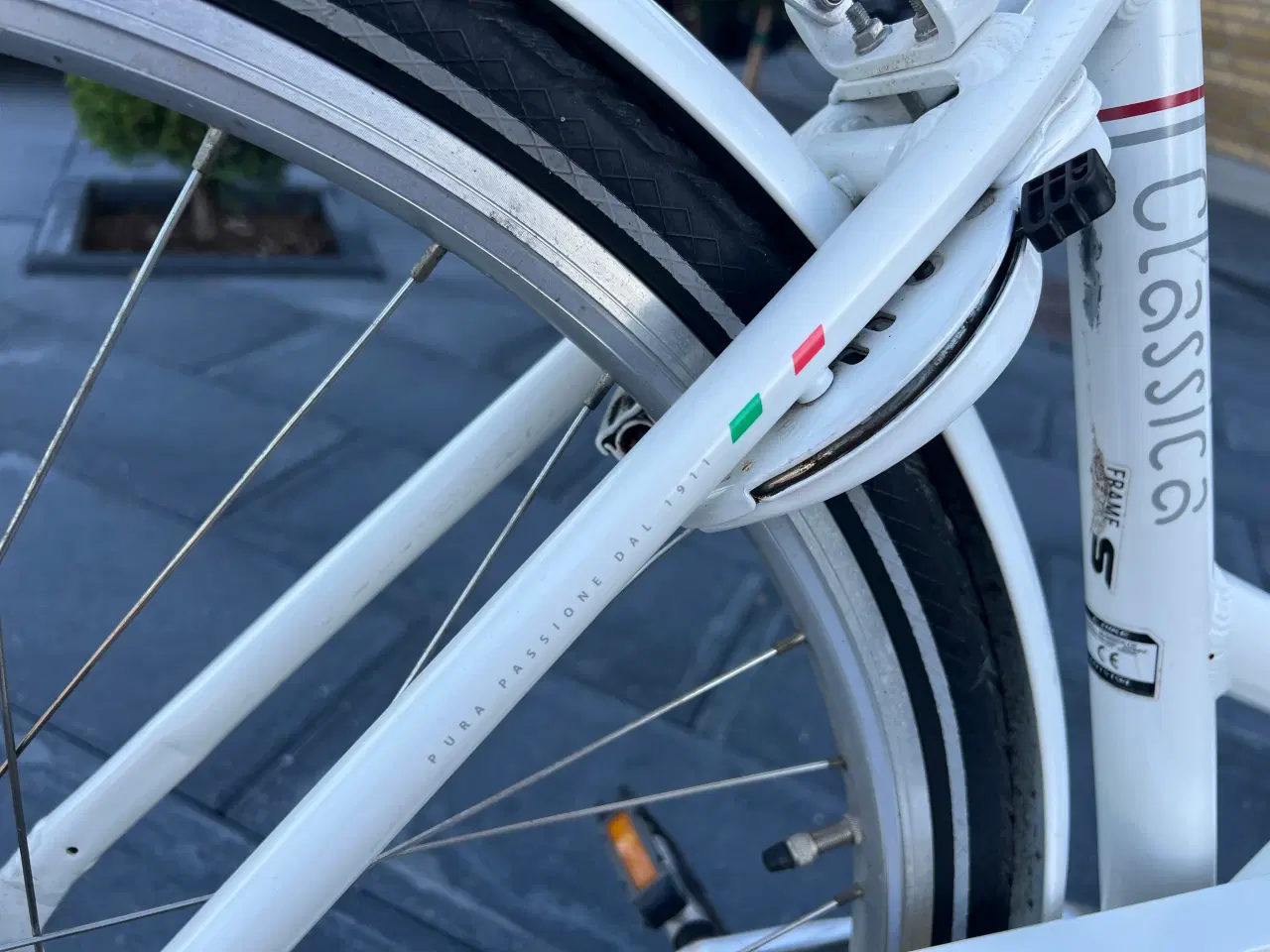 Billede 10 - Benelli City Elcykel – som ny