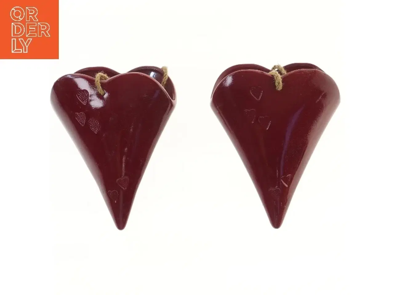 Billede 2 - Røde hjerteophæng (str. 26x20x10, 2 styk cm)
