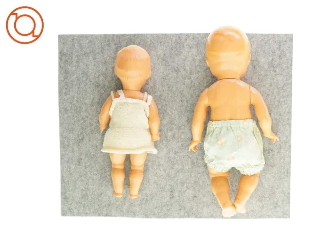 Billede 2 - Babydukker med tøj (2 stk)