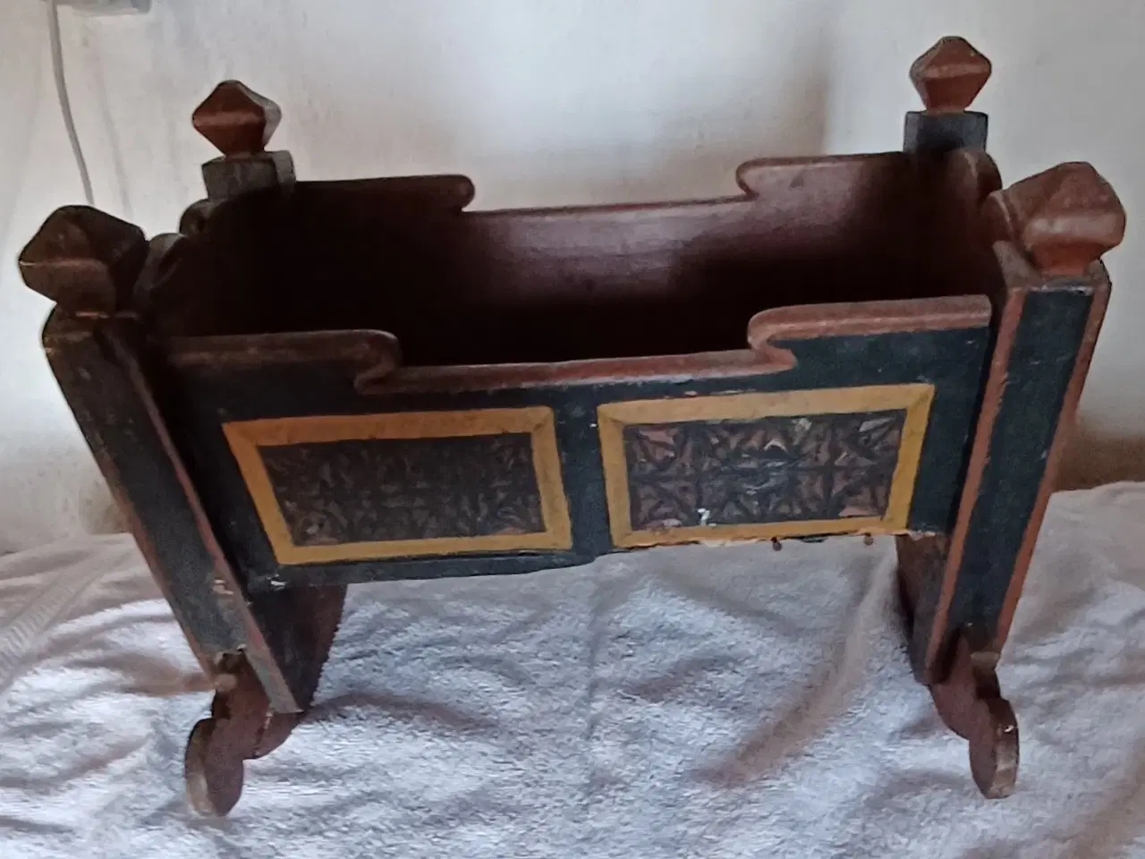 Billede 6 - Almue dukke-vugge, 1808