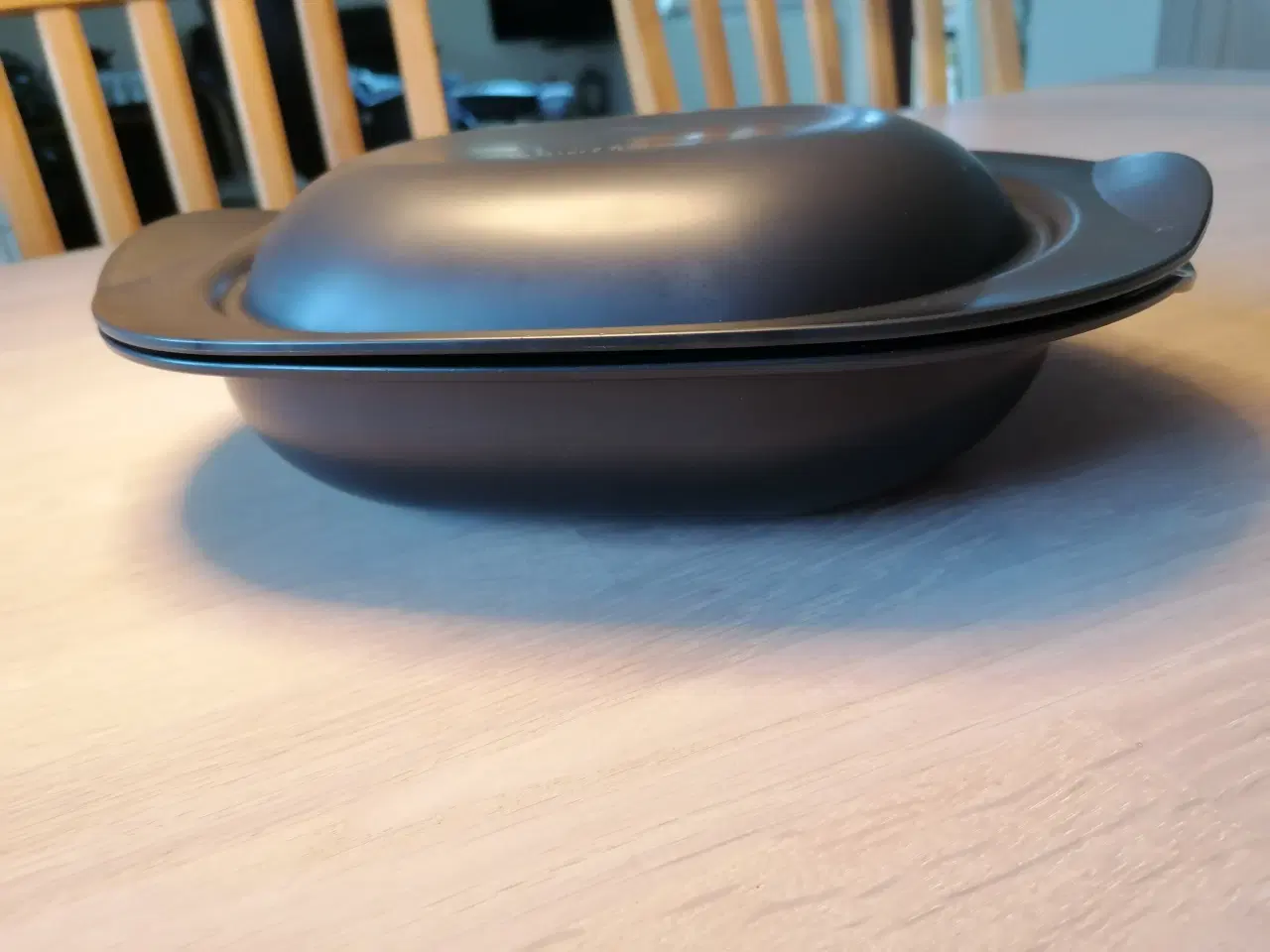 Billede 1 - Tupperware ildfast fad med låg 1,5 L.