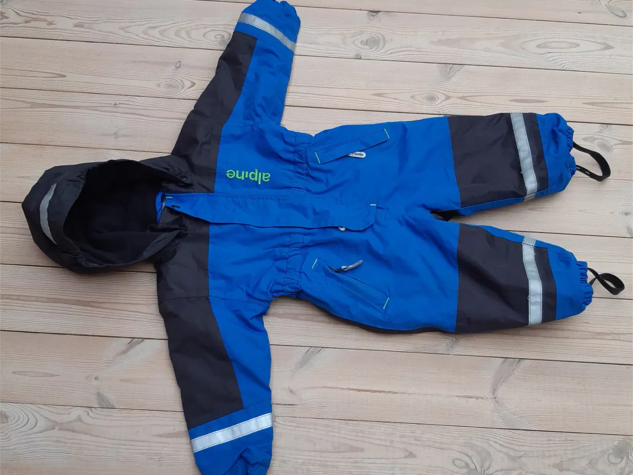 Billede 2 - STR 92 - NÆSTEN SOM NY - se fotos med tøj str 92