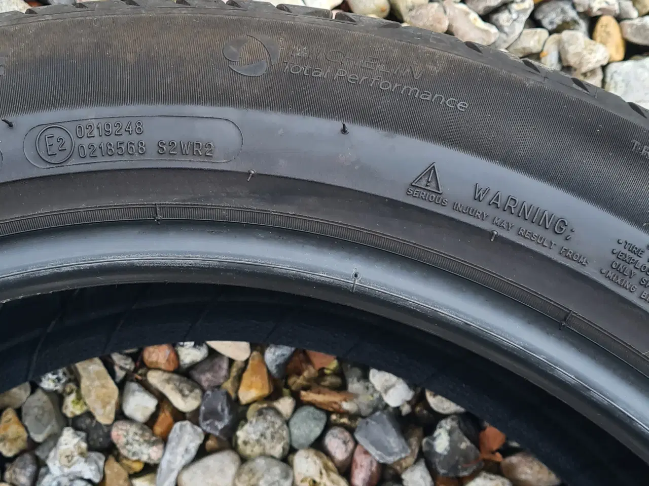 Billede 3 - 4 stk Michelin dæk 255/45 R20  6til 7m.m. 