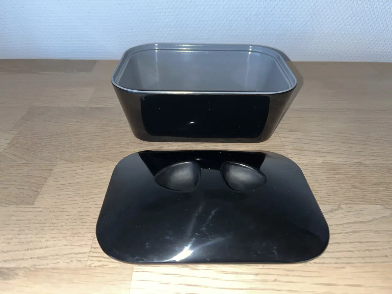 Billede 2 - Stelton smørboks - sort og grå