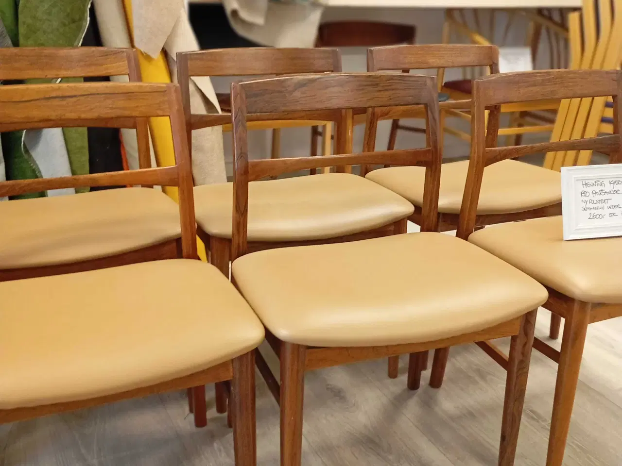 Billede 3 - Smukke palisander stole- af Henning Kjærnulf.