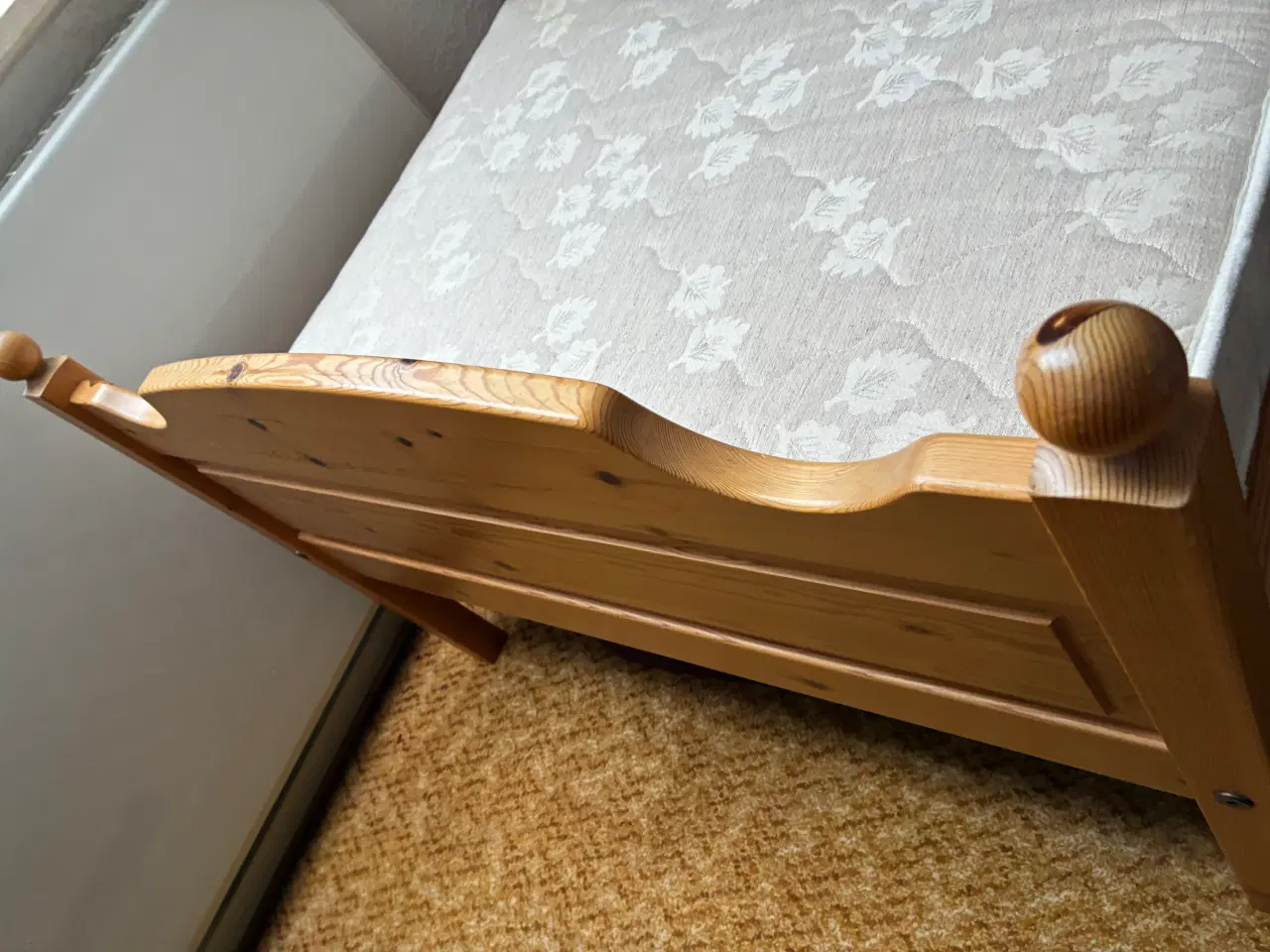 Billede 3 - Enkeltseng med god madras 90x200