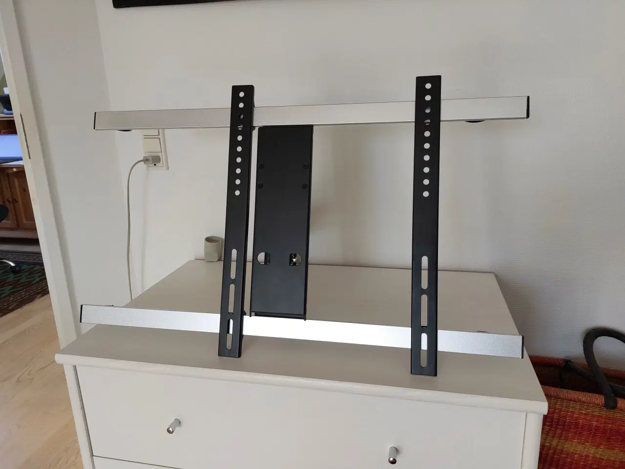 Billede 1 - TV væg ophæng