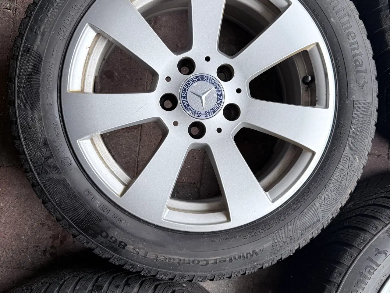 Billede 2 - Mercedes alufælge med vinterdæk