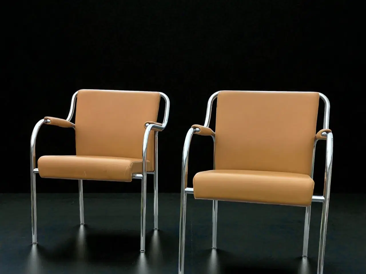 Billede 2 - Sæt af 2 Bauhaus-inspirerede armstole fra 1970’ern