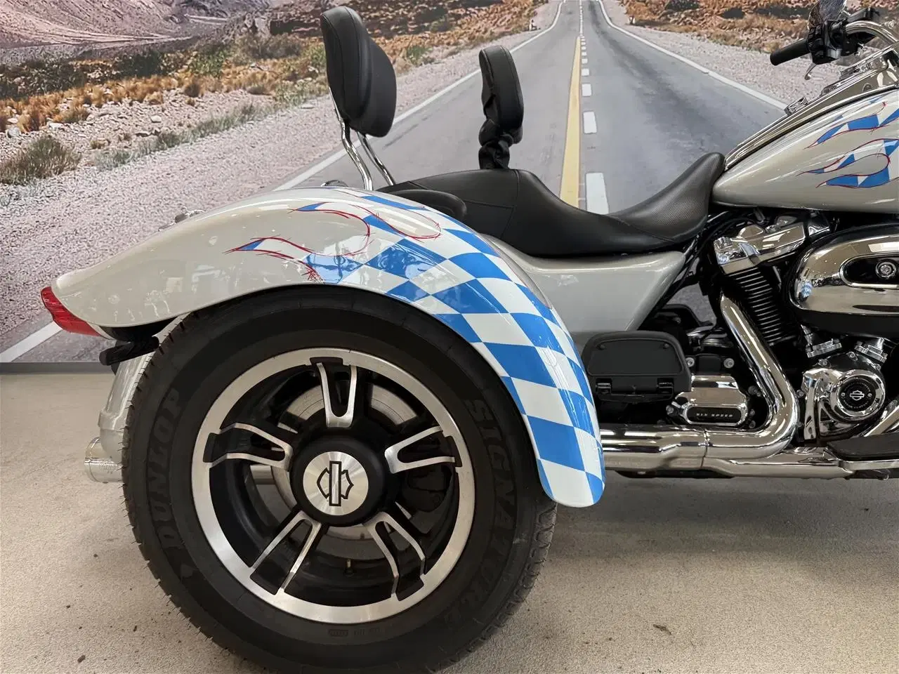 Billede 4 - Harley-Davidson FLRT Freewheeler Trike 107"