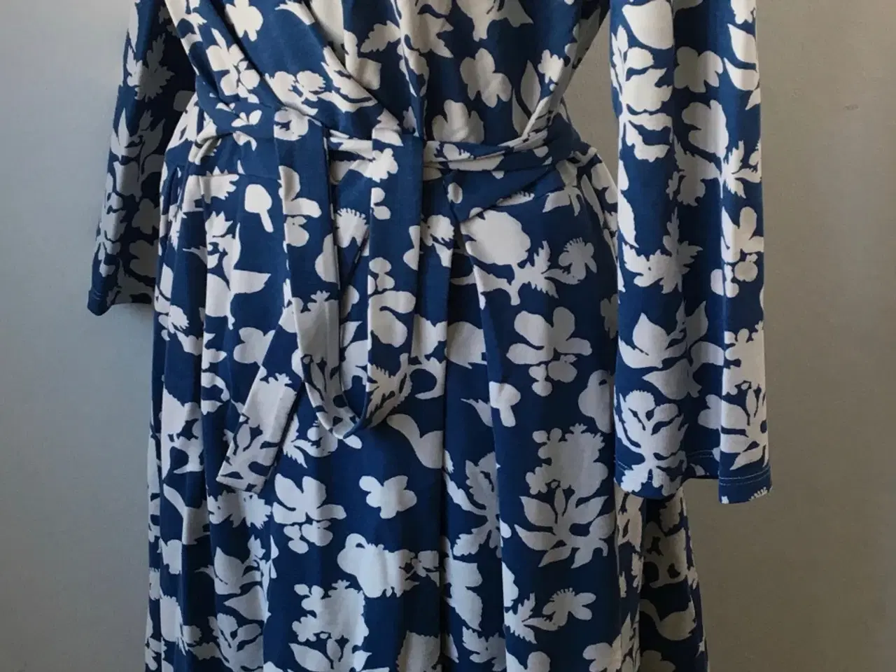 Billede 4 - Max Mara Weekend, slå-om kjole, str XL