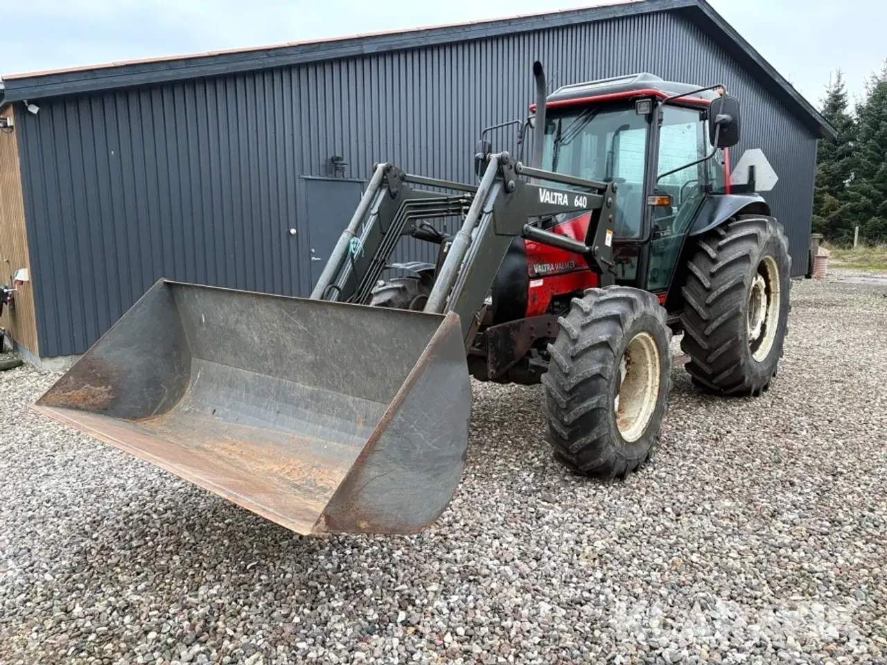 Billede 1 - Traktor Valtra valmet 900