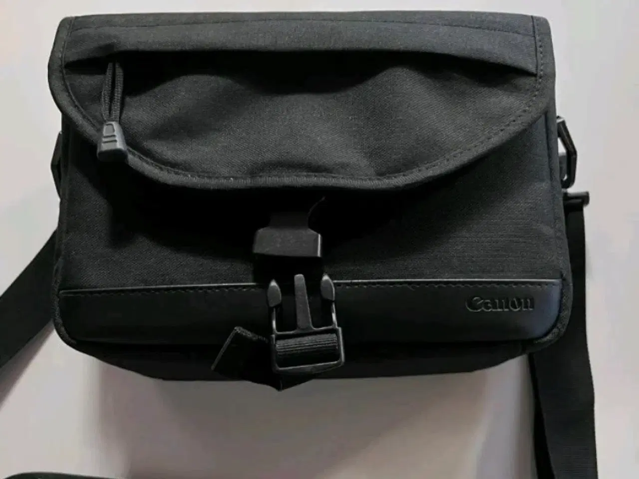 Billede 5 - Canon EOS 2000D Spejlreflekskamara