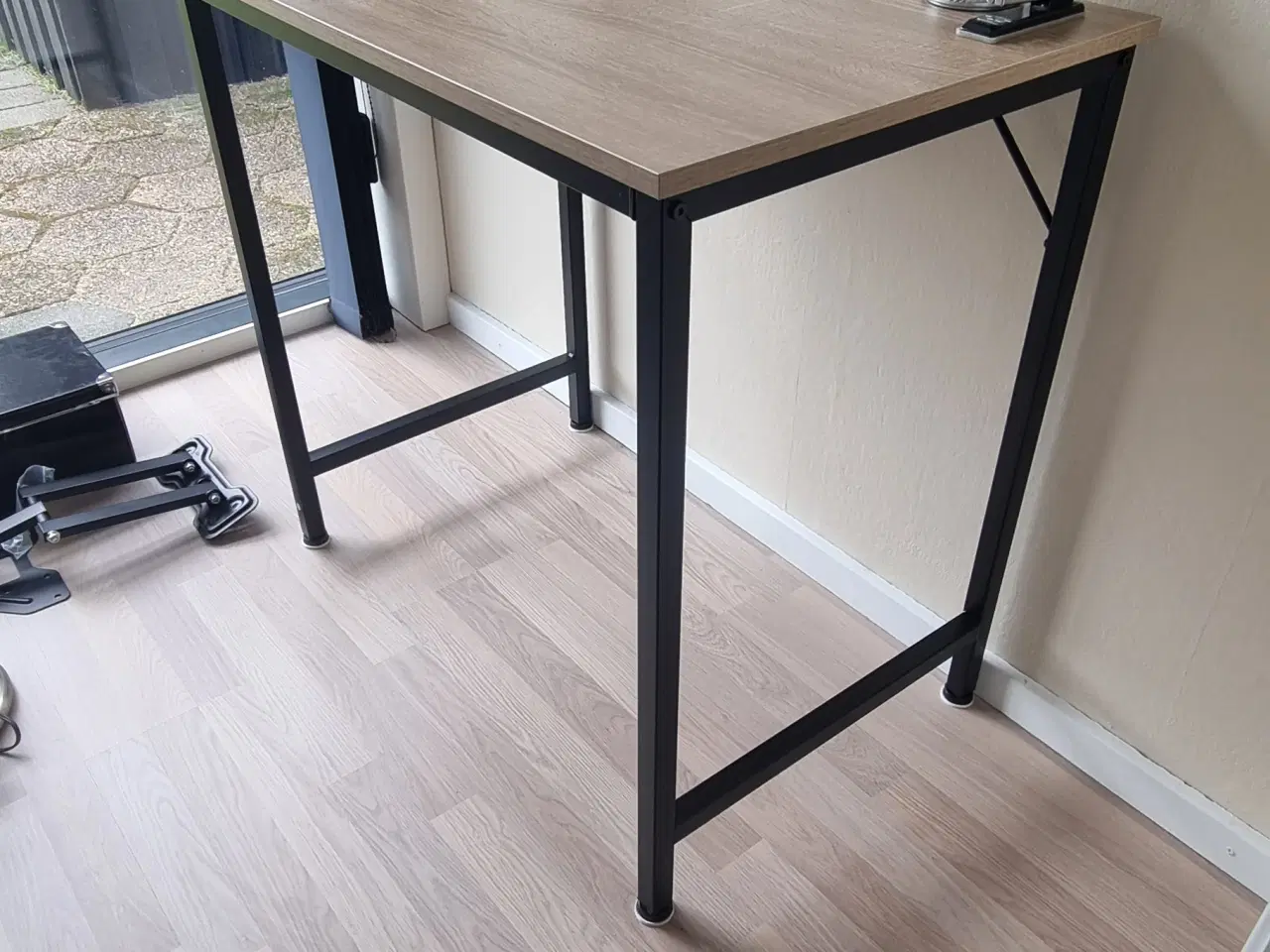 Billede 2 - Mindre nyt skrivebord