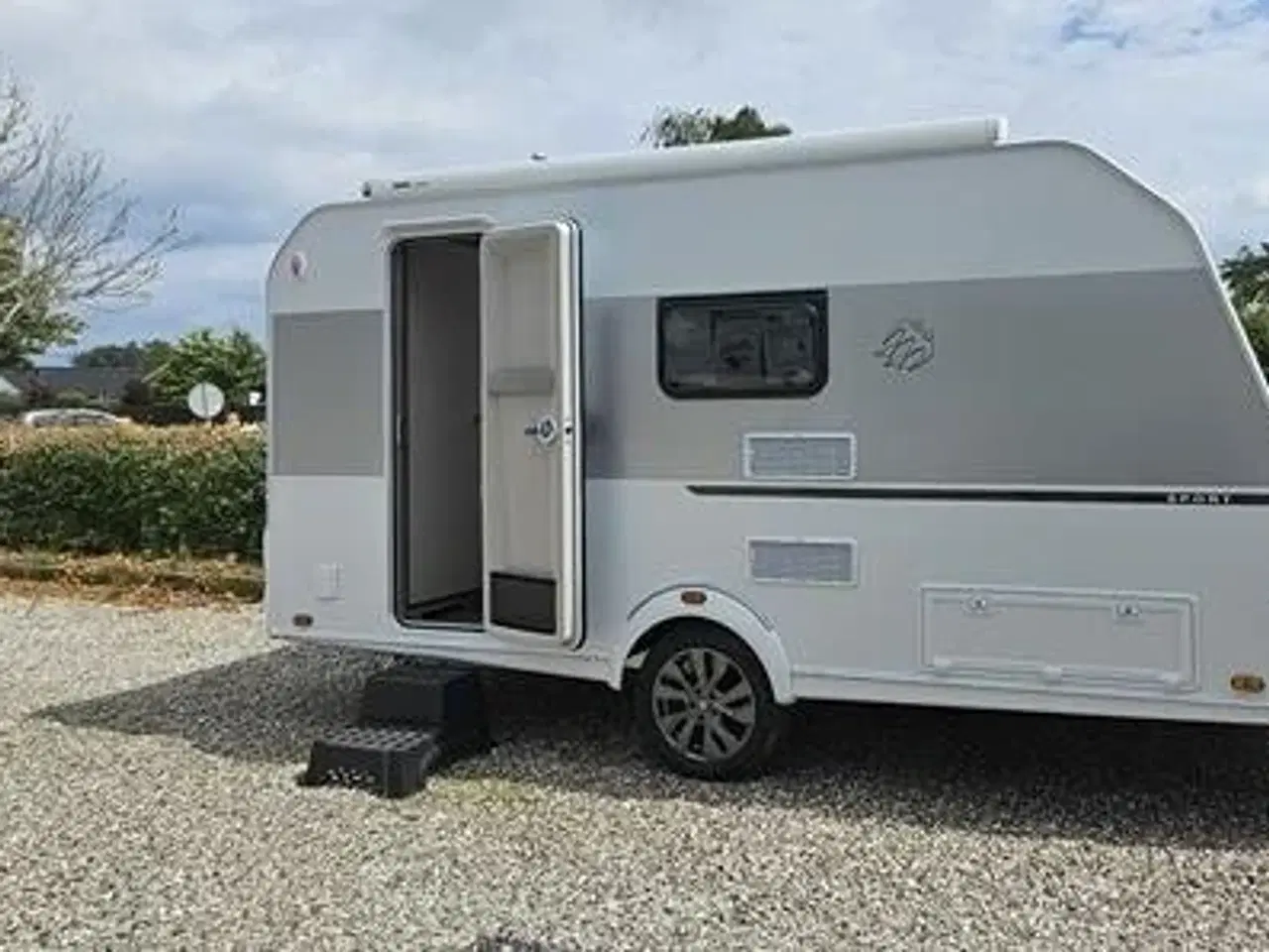 Billede 1 - Knaus SPORT 420 QD - SOMMERTILBUD - Mover Kr: 1.- Spar 18.698