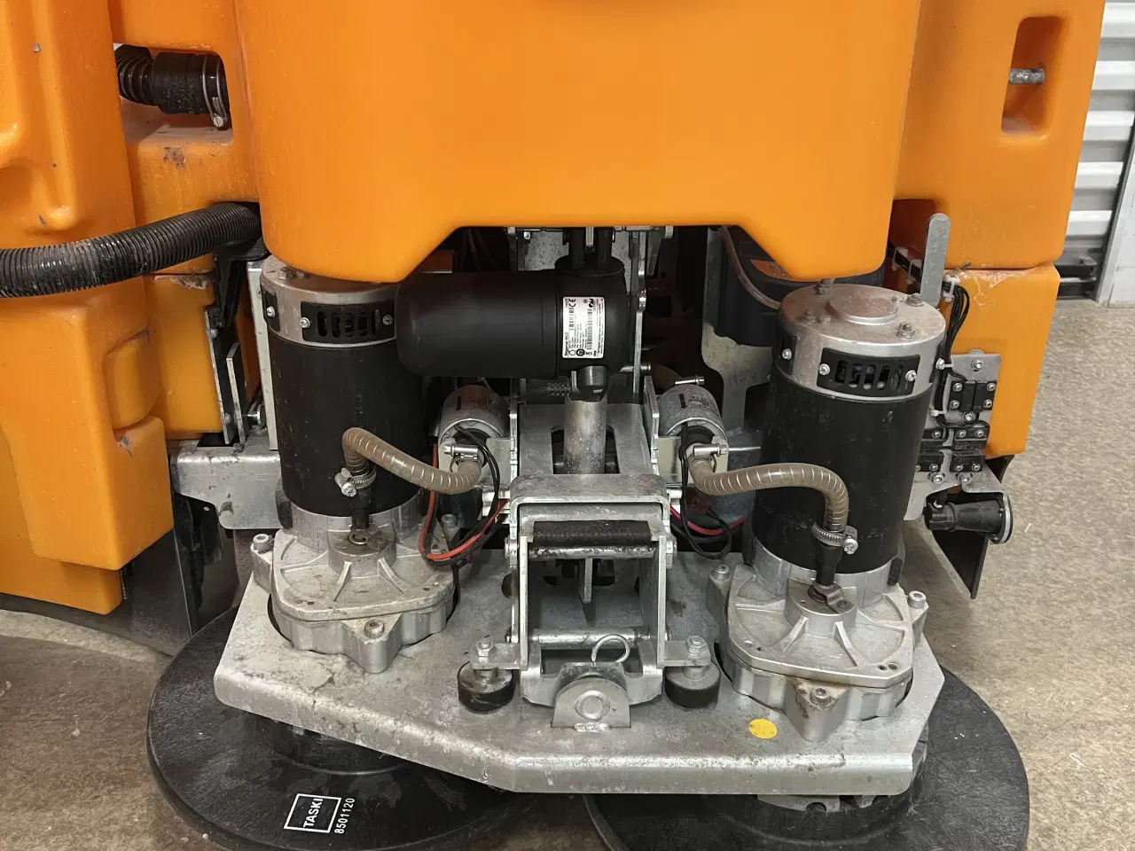 Billede 8 - Taski Swingobot 2000 Gulvvaskemaskine - Robot