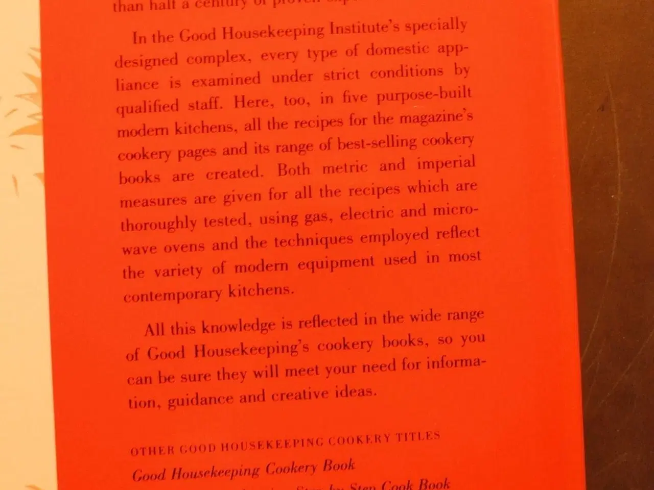 Billede 4 - the new cookery encyclopedia, red. af helen southa
