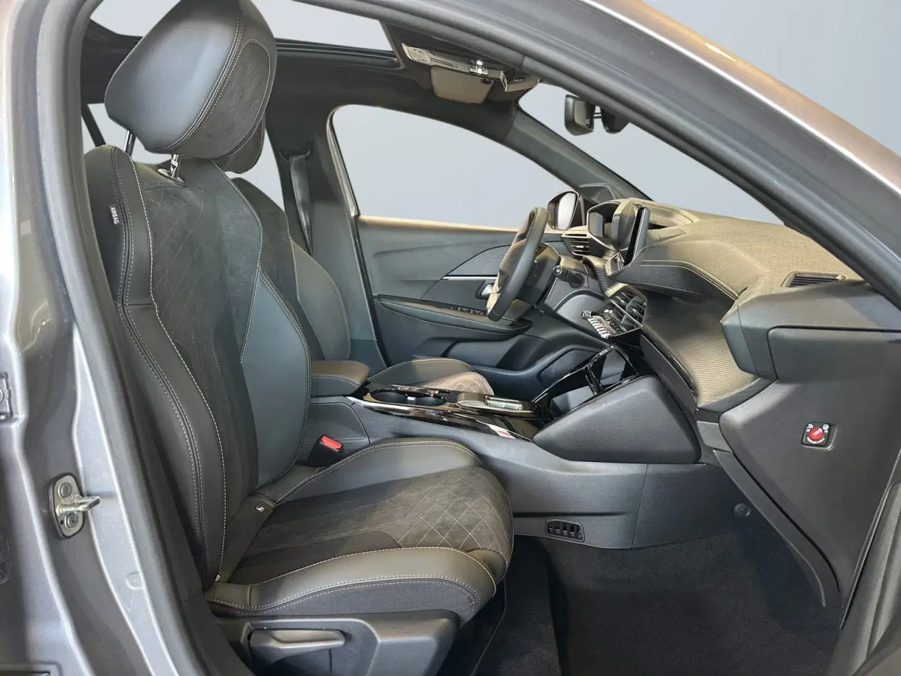 Billede 15 - Peugeot e-208 50 GT Sky
