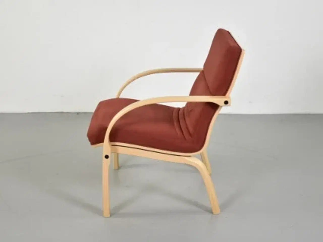 Billede 2 - Farstrup loungestol i bøg med rust-rødt polster