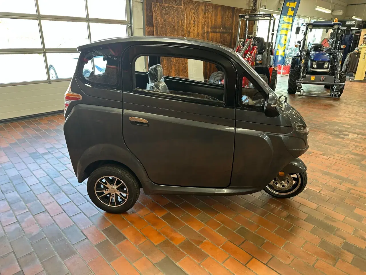 Billede 4 - BOMA X2 Kabinescooter Metalgrå