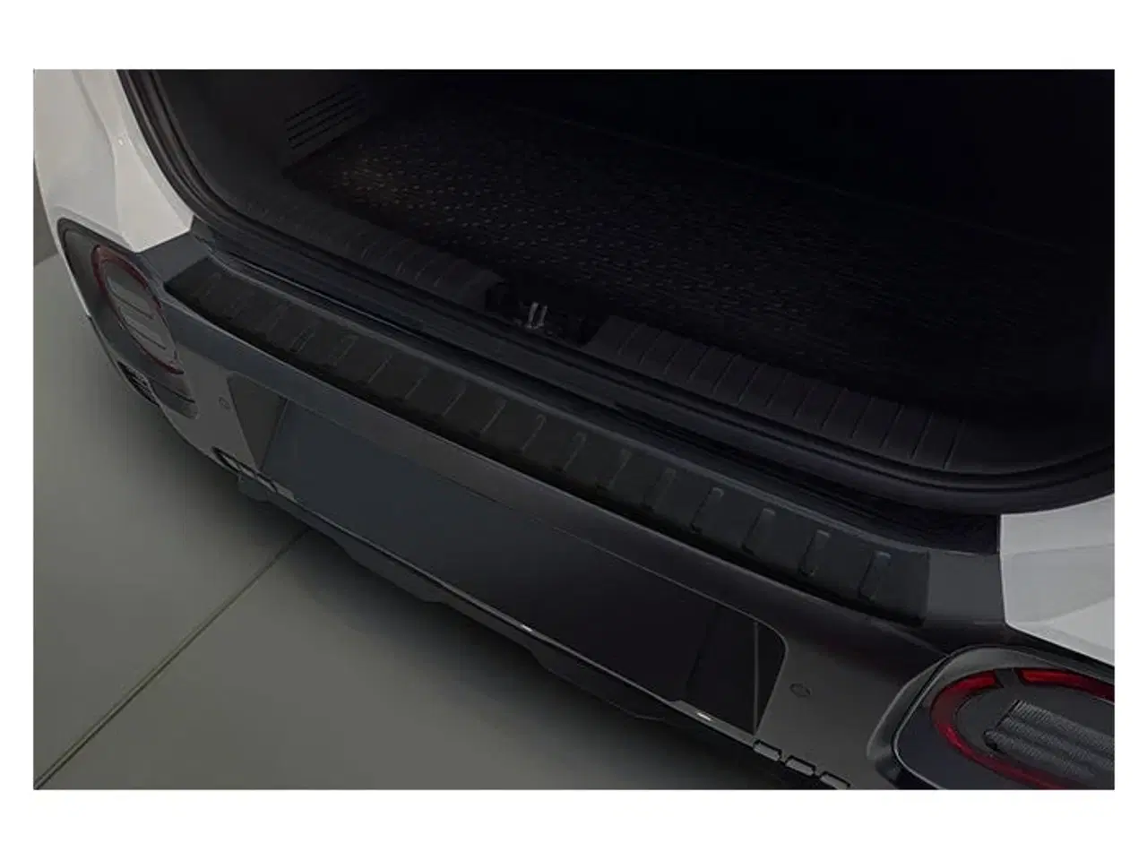 Billede 1 - Læssekantbeskytter Hyundai Inster 2024- Matsort