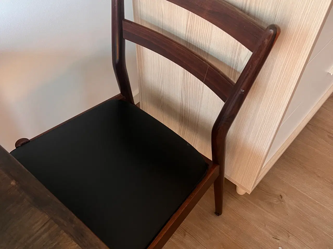 Billede 4 - Palisander spisebord + tillægsplade + 6 stole