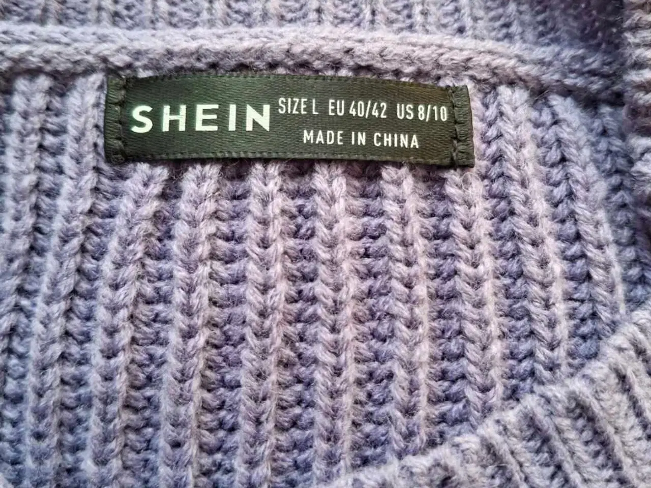 Billede 8 - Lilla sweater med lyserøde hjerter str.L