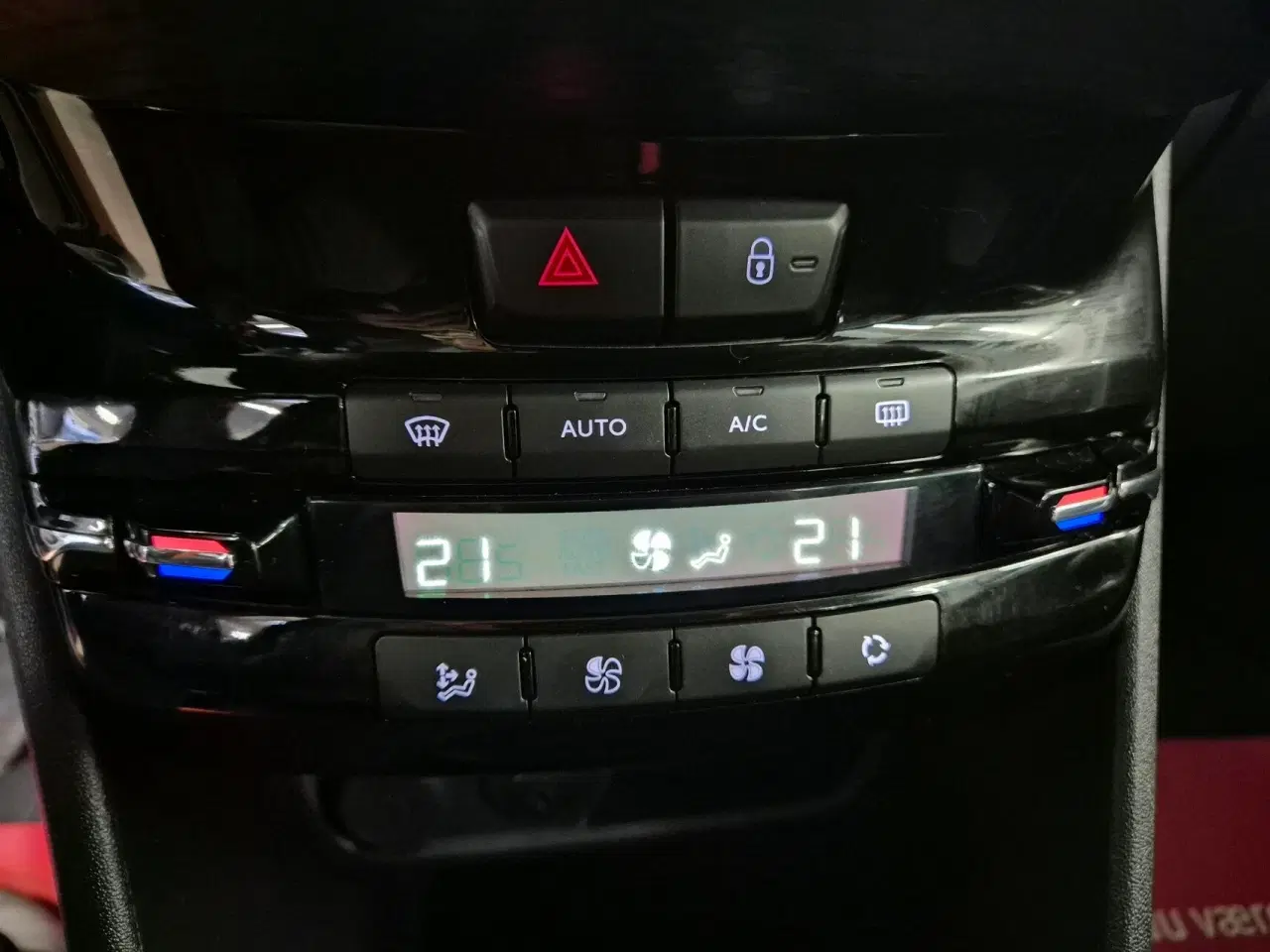 Billede 12 - Peugeot 2008 1,2 e-THP Selection Sky 110HK 5d