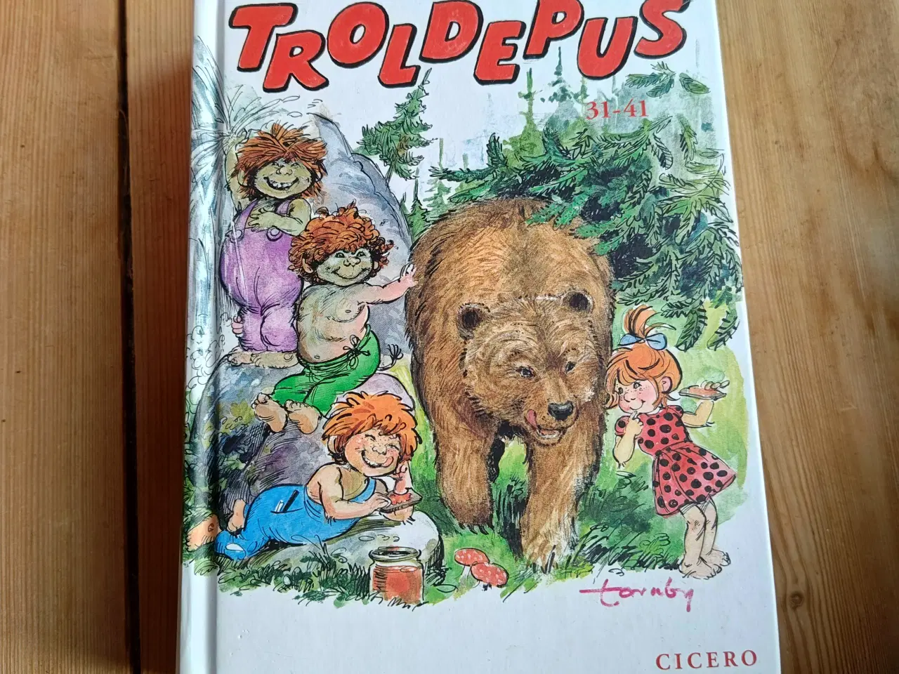 Billede 2 - Troldepus 31-41 BOG af Dines Skafte Jespersen