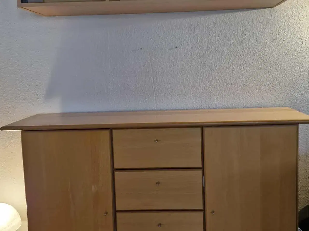 Billede 1 - Reoler i bøg til gratis afhentning i Hvidovre