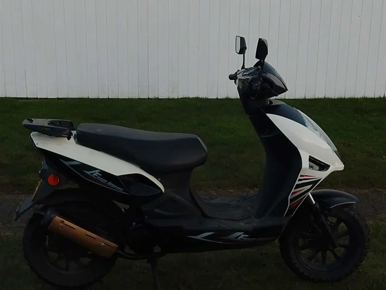 Billede 4 - Hopper furios lovlig lille knallert 