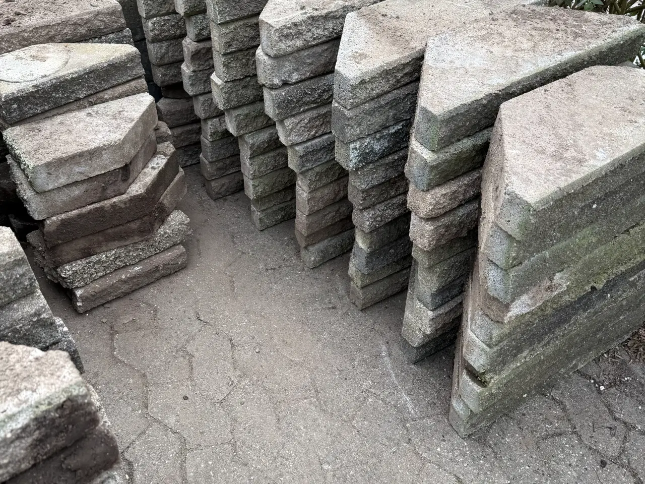 Billede 1 - sten/fliser kan hentes gratis