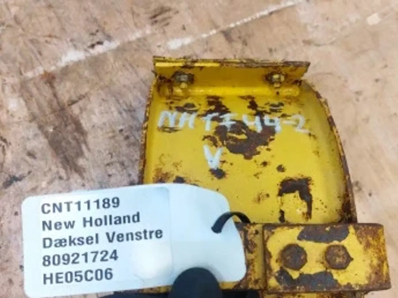 Billede 9 - New Holland TF44 Dæksel LH 80921724