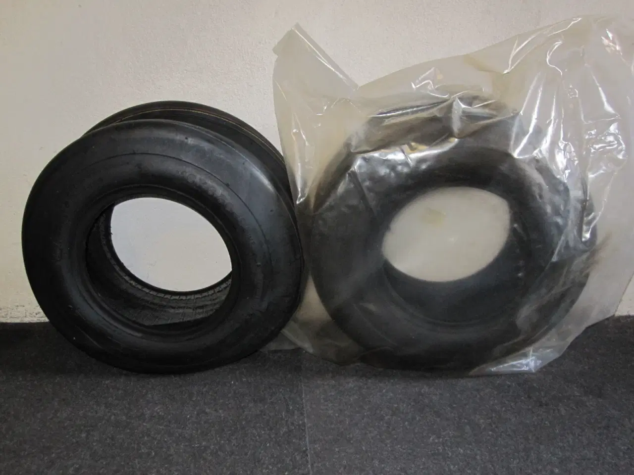 Billede 1 - 2 dæk 16,0 X 6,50 X 8"