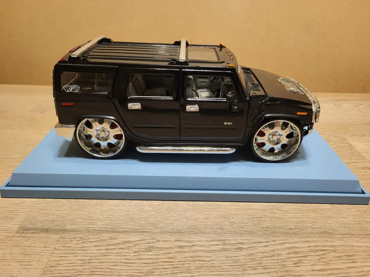 Billede 4 - Modelbil Hummer H2, Scala 1:18 Med original æske.