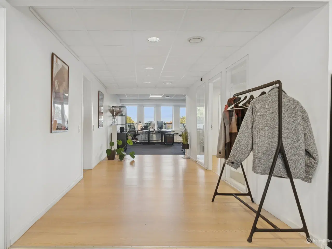 Billede 6 - Kontor i yderst velfungerende multibrugerhus med fri parkering