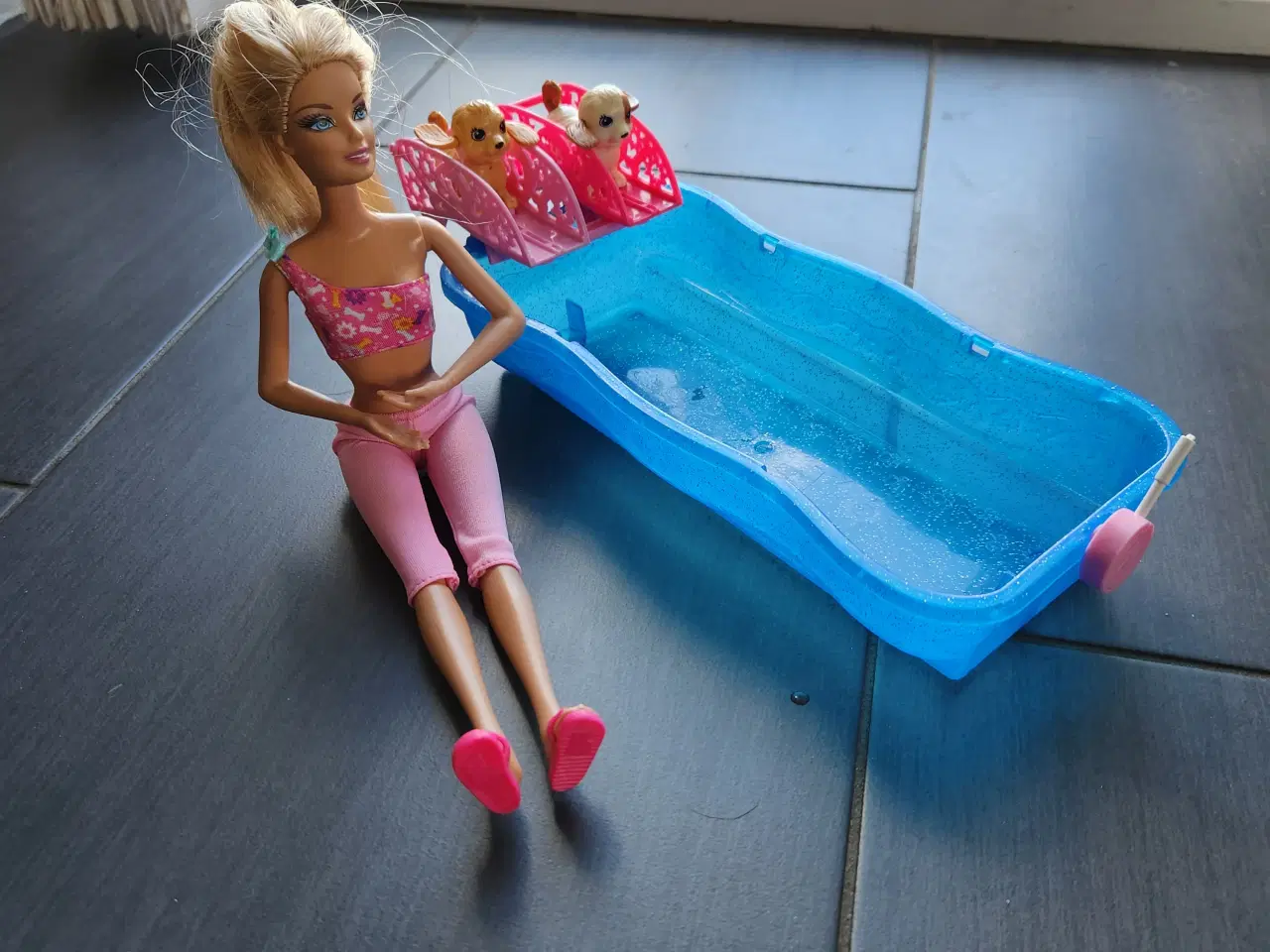 Billede 2 - Diverse  Barbie dukker med tilbehør