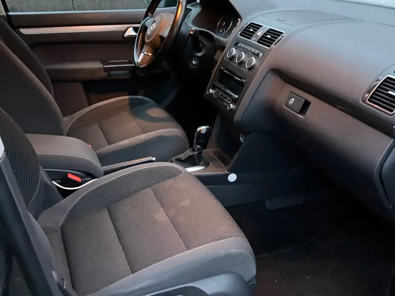 Billede 10 - TOURAN, 1 .6 TDI BMT 105 HK 7 gear DSG 7 sæder