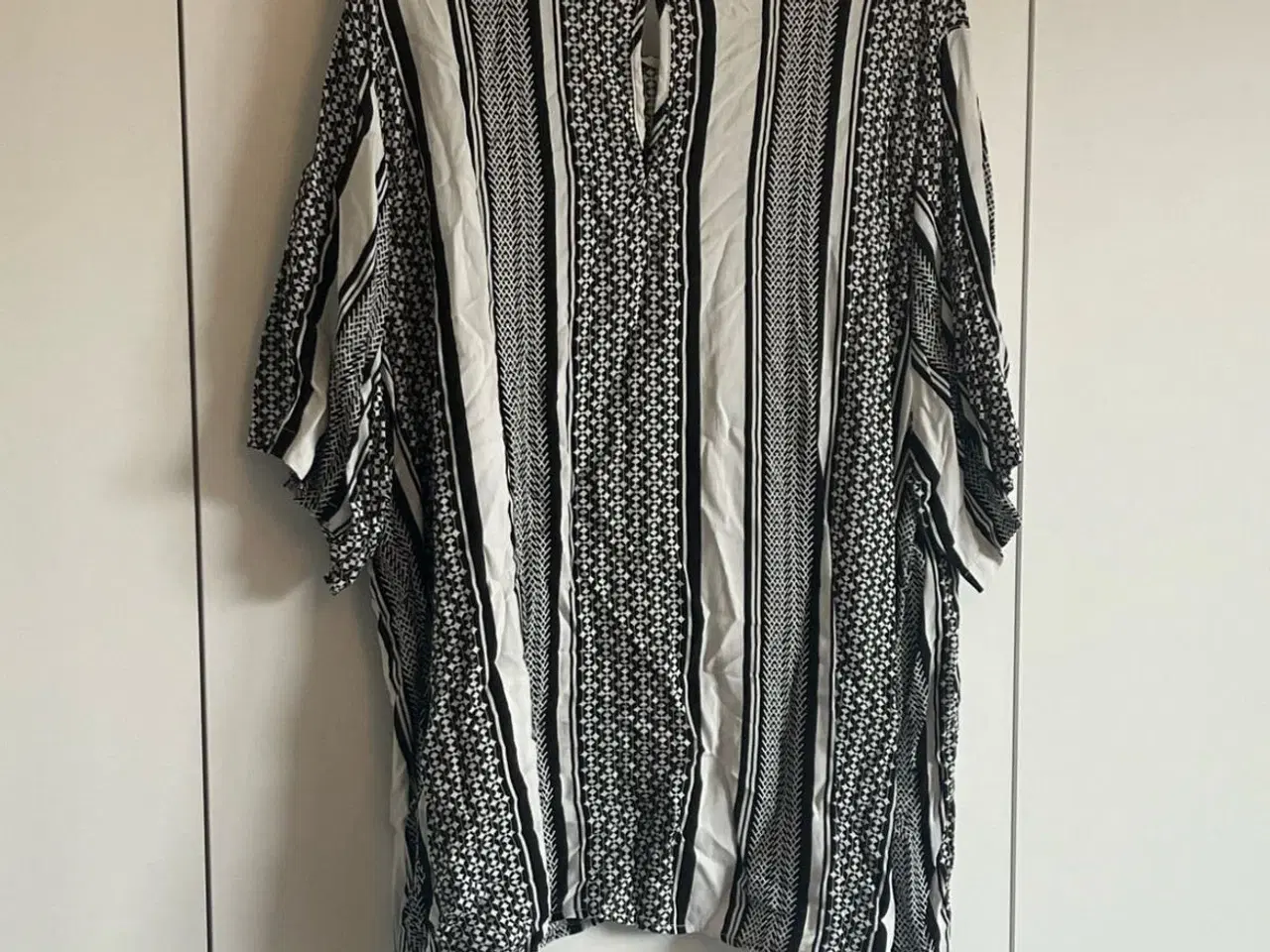 Billede 2 - Only Carmakoma bluse