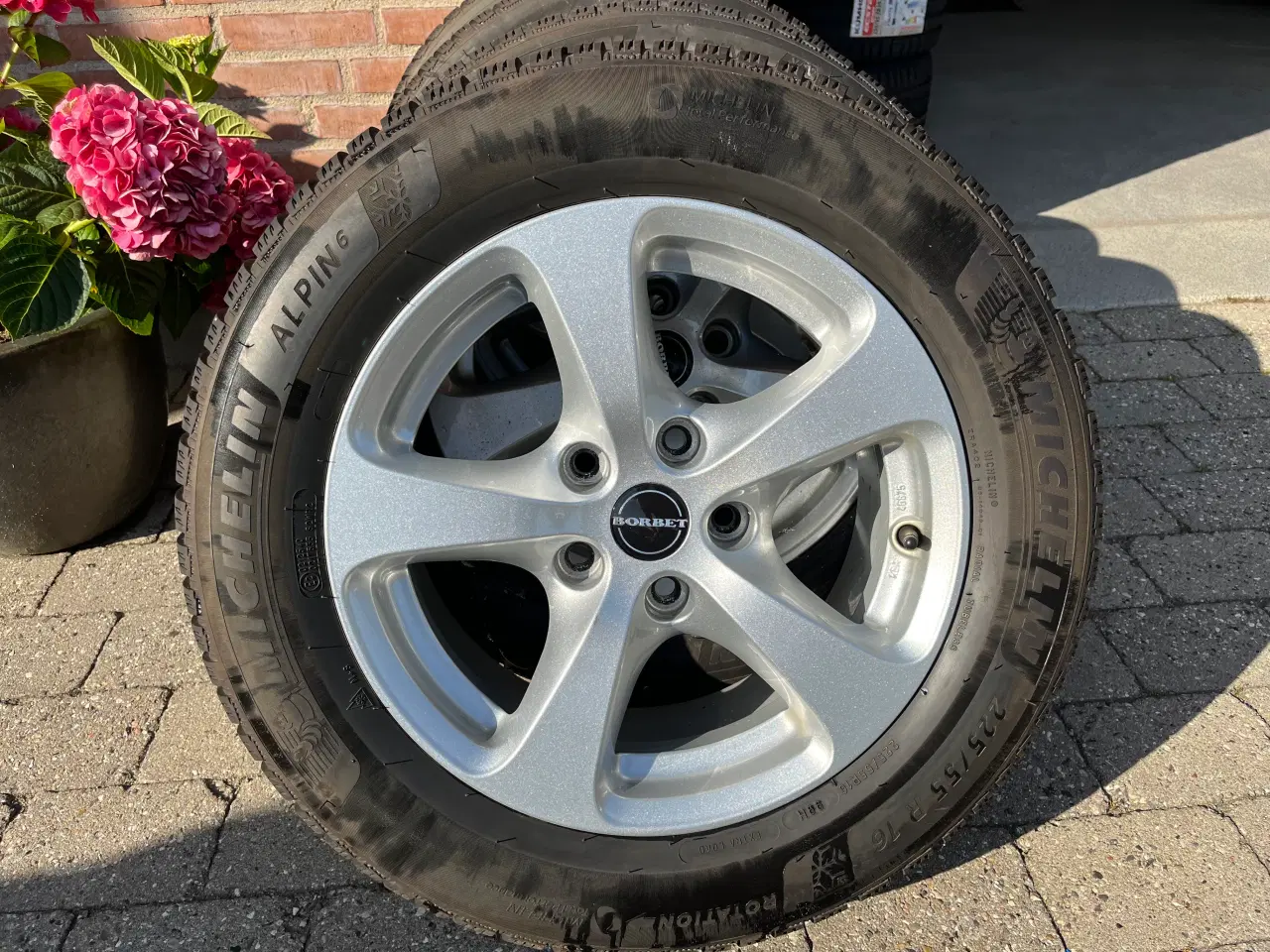 Billede 1 - Borbet 5x120 16” med Michelin Alpin