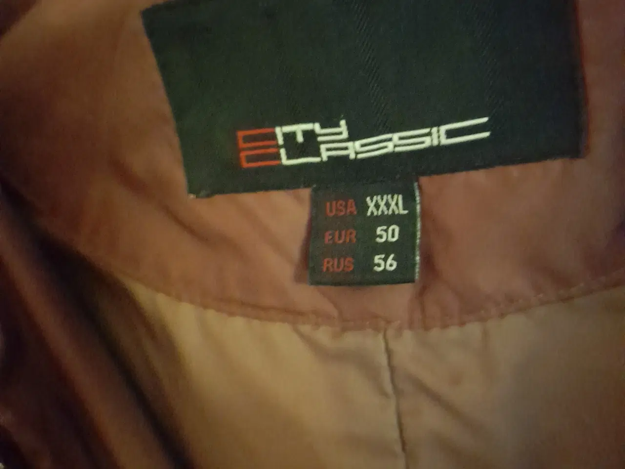 Billede 4 - Dunjakke med natural pels.