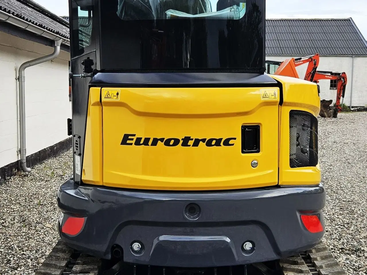 Billede 5 - Eurotrac HE26-SR / fabriksny / Engcon rotortilt / Yanmar motor / skovlsæt