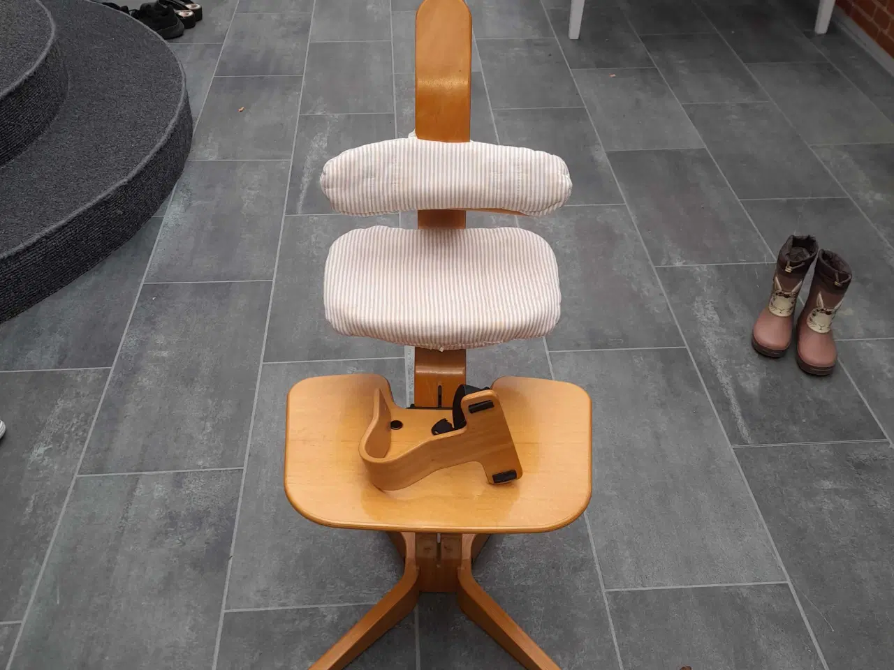 Billede 1 - Stokke højstol