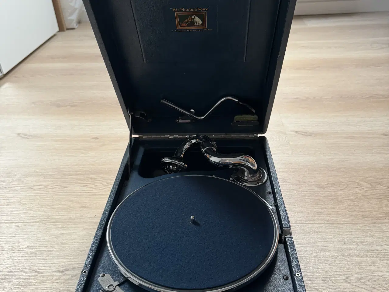 Billede 1 - Antik grammofon “His Masters Voice” + 25 stk plade