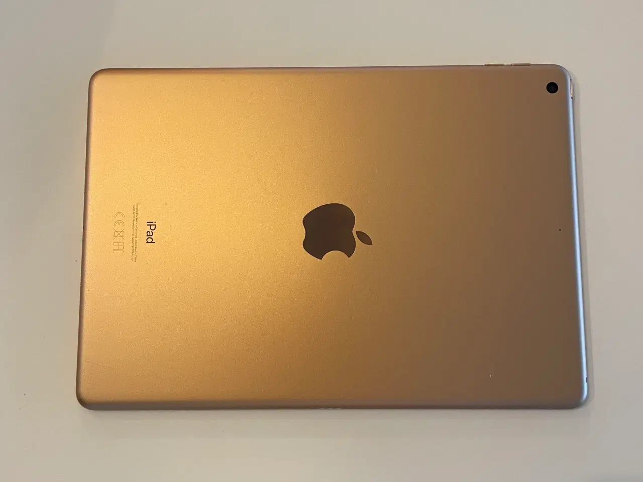 Billede 2 - Ipad 8 gen, 32 GB, næsten ikke brugt